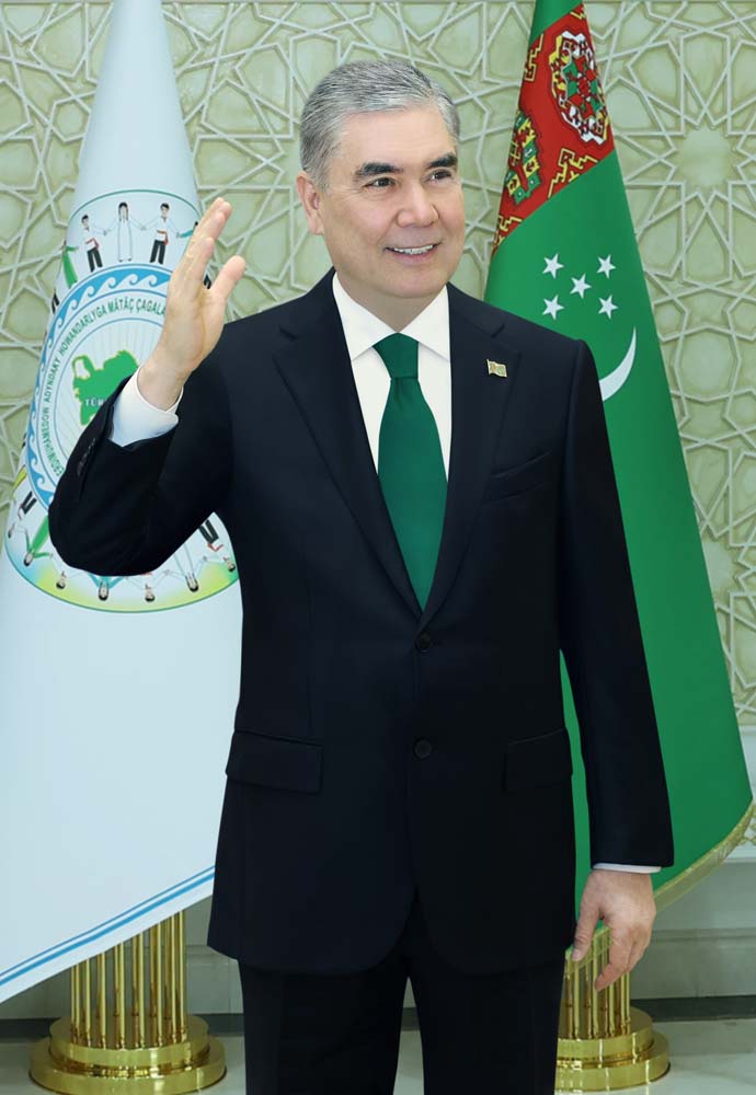 Поздравление Национального Лидера туркменского народа, Председателя Халк Маслахаты Туркменистана Гурбангулы Бердымухамедова по случаю второй годовщины открытия города Аркадаг